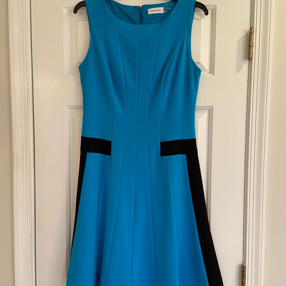 Calvin Klein sleeveless turquoise blue dress 👗size 4